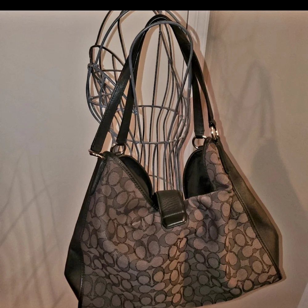 Large Coach bag - Picture 5 of 7